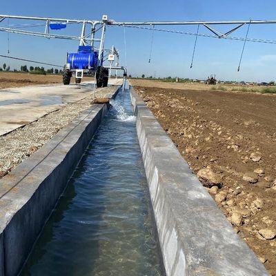 Sistema de irrigação pivot com baixo consumo de energia e material metálico