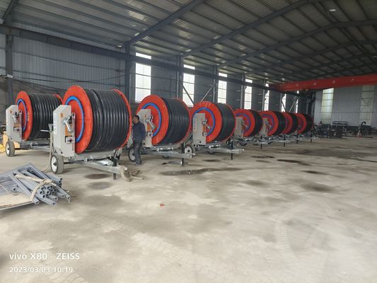Irrigador de viagem agrícola durável Máquina de irrigação de borracha de mangueira dura com espingarda de grande impacto