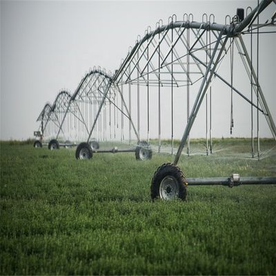 Centro de Agricultura Sistema de irrigação giratório de fazendas com máquina de pulverização axial e sprinkler de reboque