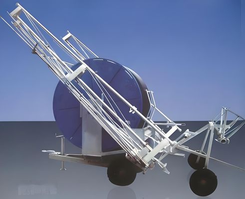 Sistema de irrigação avançado de tubos de rolos de agricultura poderoso versátil com truss Spray ajustável 236 cm de diâmetro