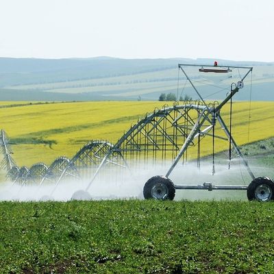 Centro de Energia Solar Agrícola Pivot Irrigação Água e Garantia