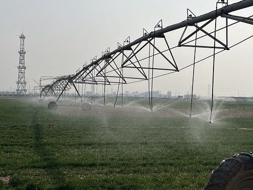 Parceria de monitoramento remoto de fazendas Irrigador de movimento lateral avançado O seu melhor parceiro em irrigação inteligente de precisão
